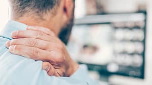 Read more about the article Why Desk Workers in Tokyo Develop Chronic Neck & Shoulder Pain— And How Japanese Acupuncture Can Help